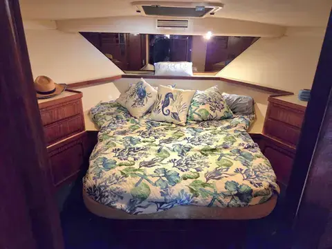 A comfortable cabin bed aboard the Magic for overnight comfort